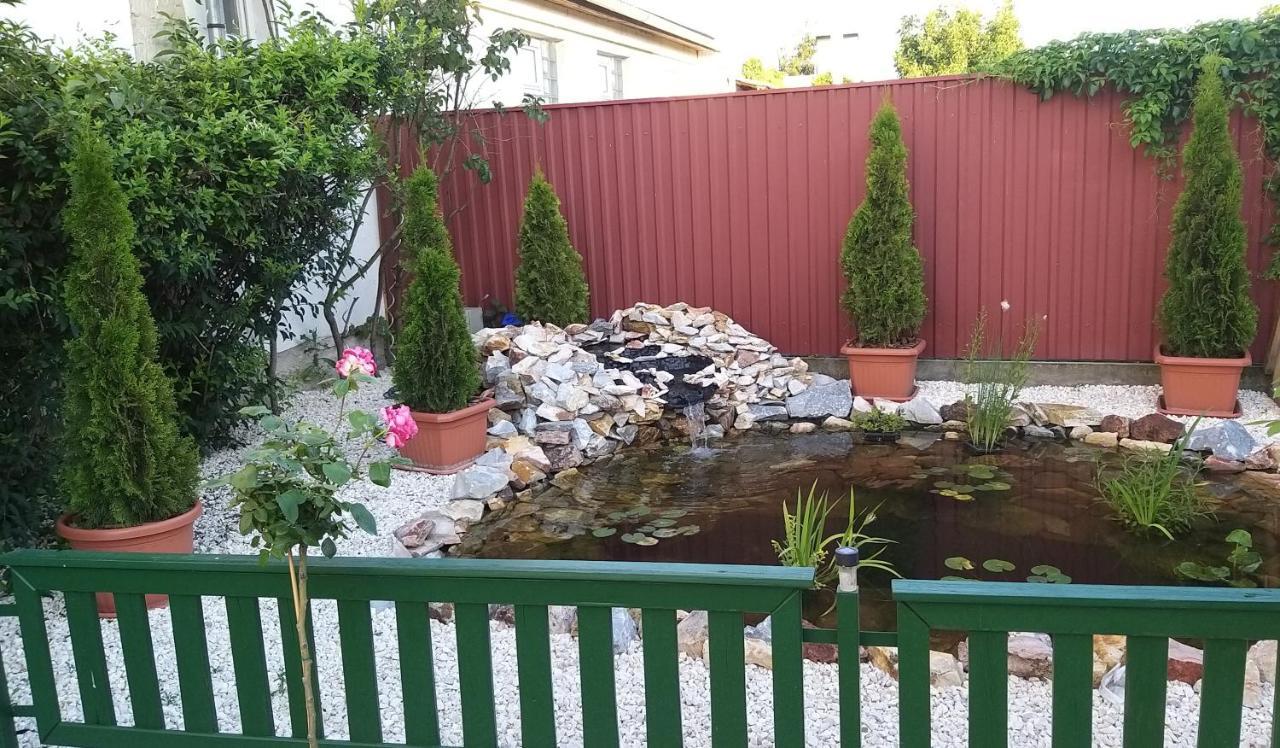 Édenkert Apartmanház Kisvárda Esterno foto