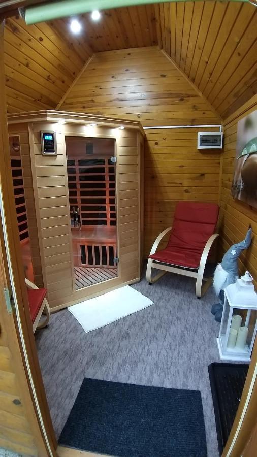 Édenkert Apartmanház Kisvárda Esterno foto
